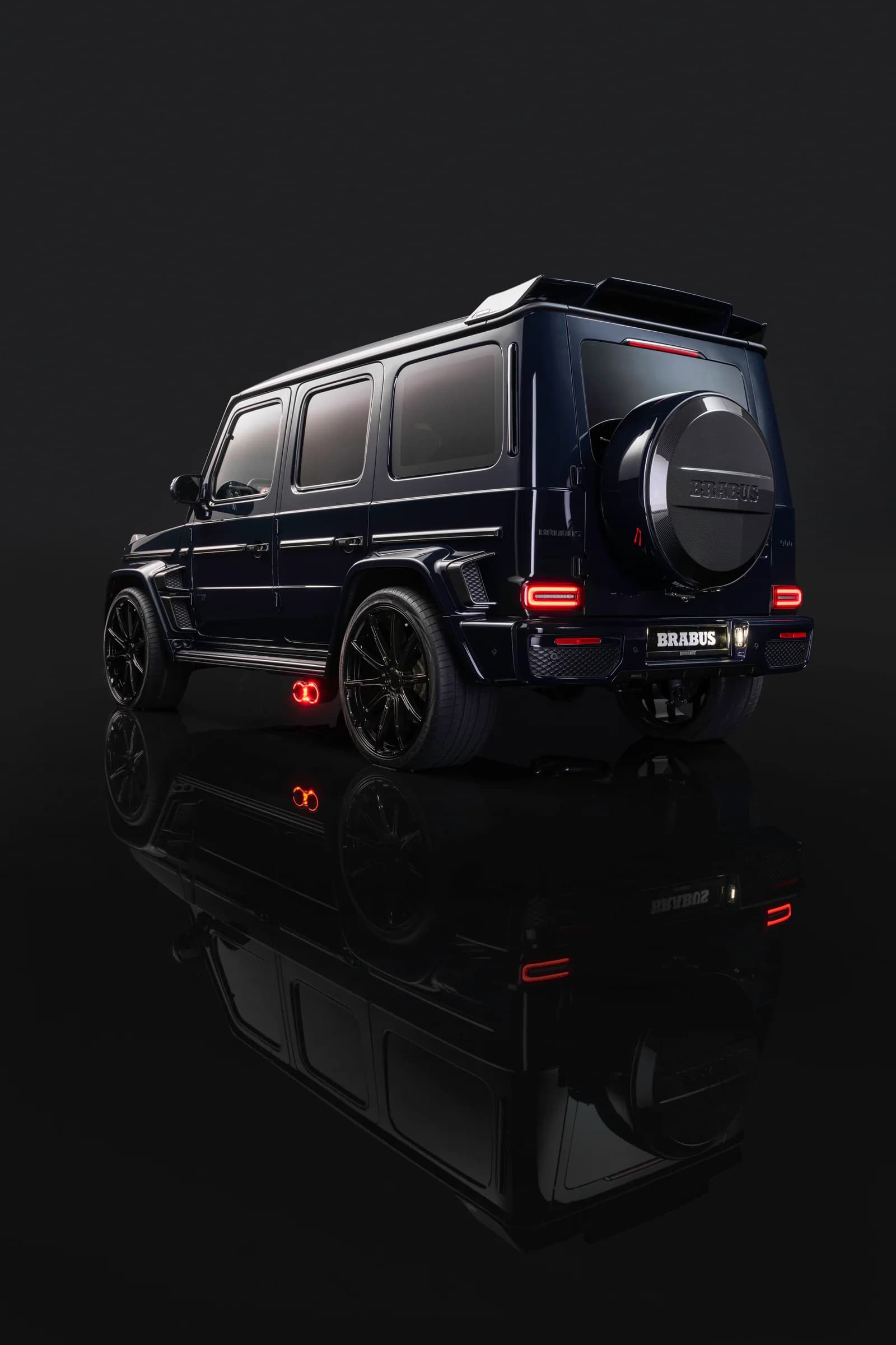 Automóvel BRABUS em movimento
